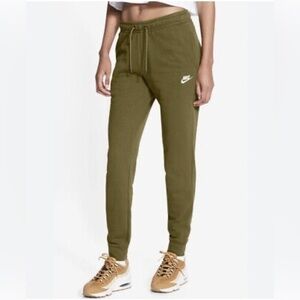 Nike Sportswear Club Fleece Jogger Pants Sweatpants Size L Olive Green